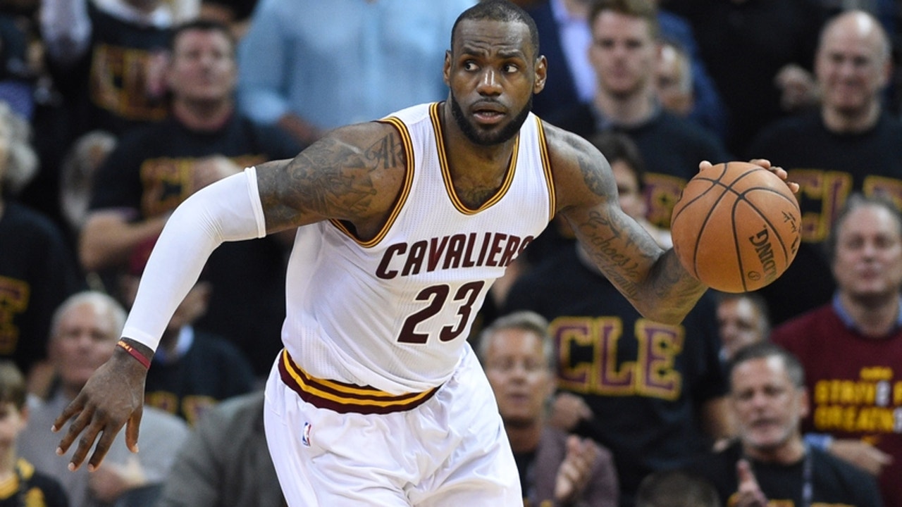 LeBron James earns AP Male Athlete of the Year honors